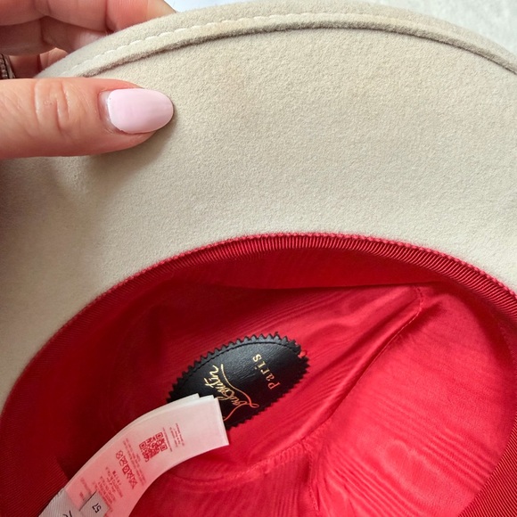 Christian Louboutin Cream Fedora with Red Interior - Picture 4 of 8